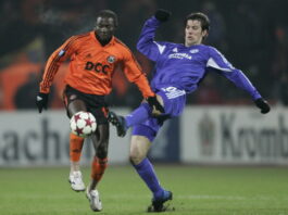 julius aghahowa playing for shaktar donetsk