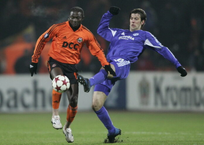 julius aghahowa playing for shaktar donetsk