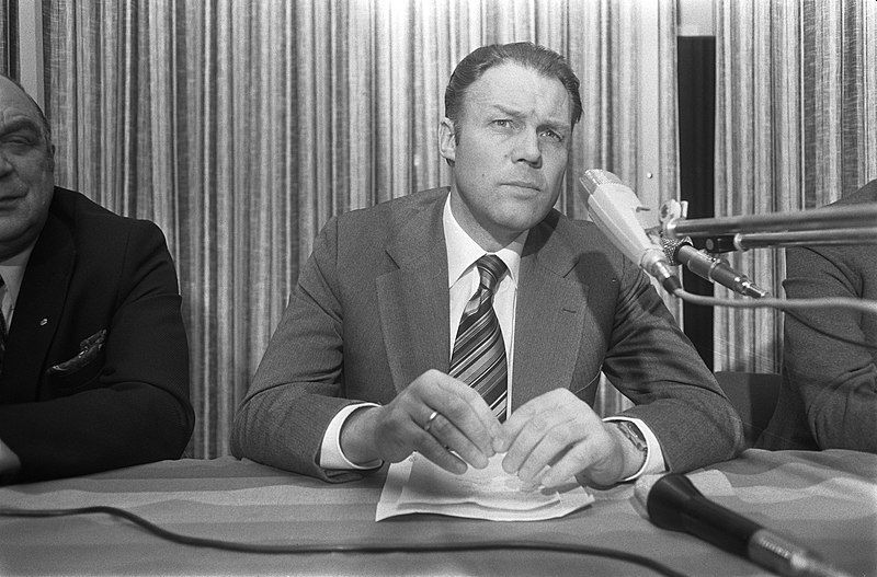 rinus michels press conference 1974